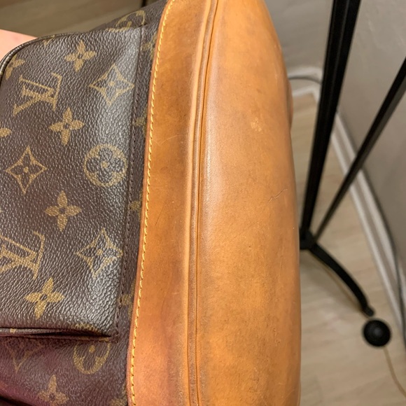 Louis Vuitton Backpack - Picture 3 of 8